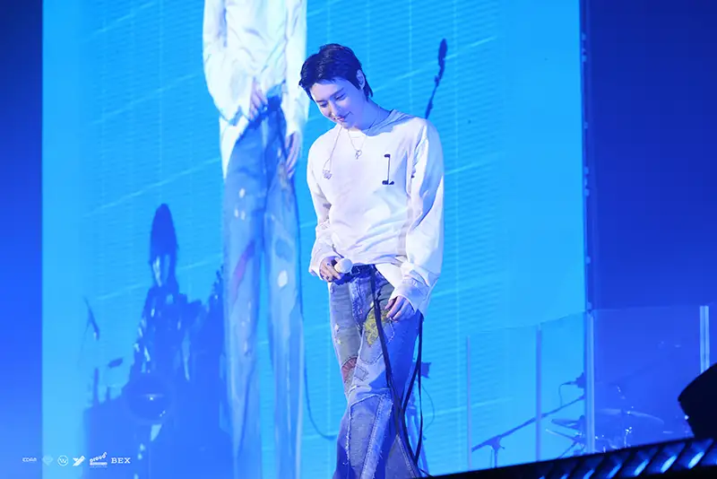 002.webp