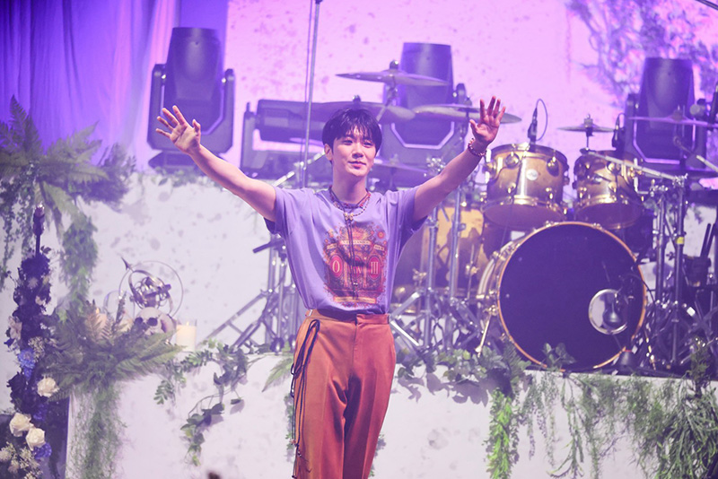 LINE_ALBUM_FT_260814_1.jpg